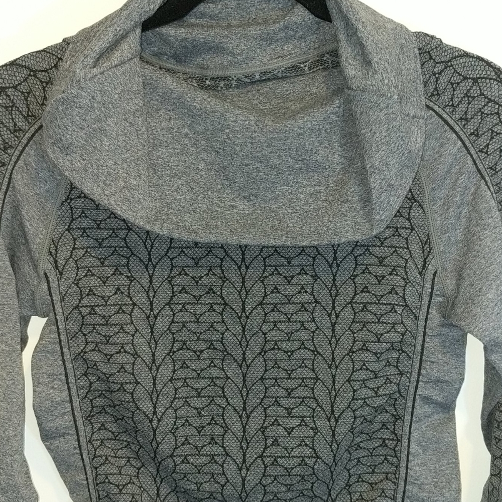 Mondetta running top cowl neck